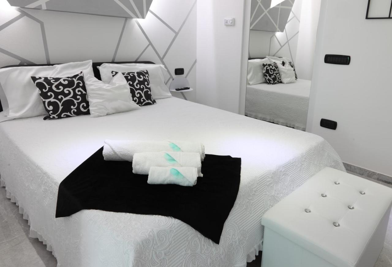 Bed and Breakfast Isademar Santa Teresa Gallura Exterior foto
